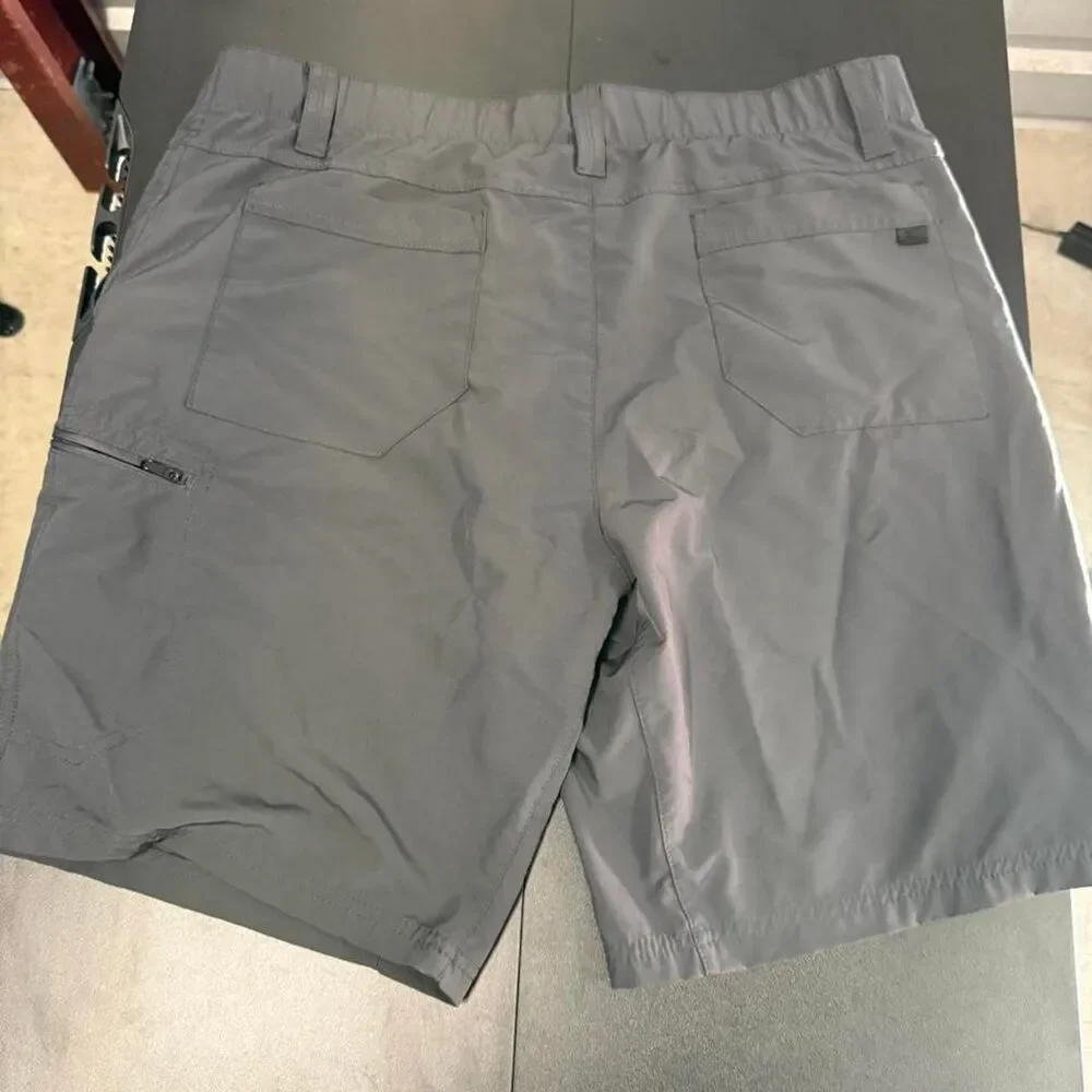 Zeroxposur Men's Grey Shorts